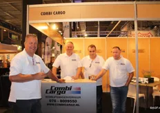 De mannen van Combi Cargo Bedrijfswagenverhuur hadden het naar hun zin. Paul Post, Ton van Oosten, Jan Bongaerts en Paul Ruitenberg.