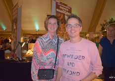 Alberdina en Niels van De groenteman van het Kennedyplein in Nieuwkoop bezoeken Verswereld