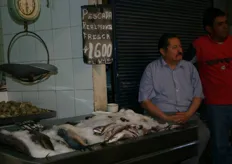 Ook vis (en vlees) op deze groothandelsmarkt.