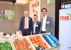 Erve Jooken, Nick Michiels en Jonathan Van De Sande van FMB. Samen met Calsa gaat FMB verse geblancheerde aardappelproducten verkopen. Deze zijn 21 dagen houdbaar. 