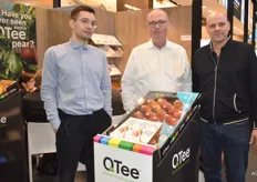 Alexander Kaller, Kris Wouters en Gilles Martin (Wouters Fruit France) van Wouters Fruit. De QTee-peer is nog altijd een booming product. Ook dit jaar was er weer te weinig product op aan de vraag te voldoen.