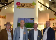 Van Vugt de kruidenspecialist. Dick Vogelaar (Postuma), Piet van Vugt, Thomas Bahlman en Eric Postuma.