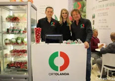 Holandse radijstelers in Italie: Melchior Coolbergeb, Gloria Della Vecchia en Willem Coolbergen (manager) van Ortolanda