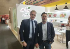 Jordi Fijnheer en Andre Nieuwenhuis van de Nederlandse vestiging van Galilee Export.