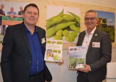 Peter Strijk (Dutch Soy) en Jan Groen (Green Organics) zijn zichtbaar troots op hun samenwerking rond de ontwikkeling en introductie van de sojaboon Dutch Edamame.
