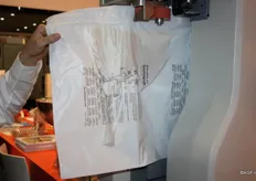 Ook demonstreerde BührmannUbbens Packaging hun foam packaging die gevuld worden met twee componentenschuim.