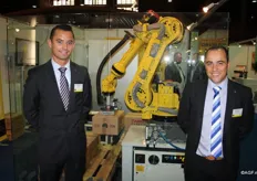 Filip Tuypens en Arne Geysen van FANUC Robotics Benelux. Ze zijn actief in automatiseringsprojecten.