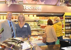 Mattieu Elbertse en Anita Balvert van Toonen Winkelinterieurs.