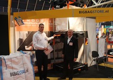 Taco van der Linde van bigbagstore.nl met Dirk R. Dijkstra van Indus integrated bulk logistics opnieuw samen op de Macropak.