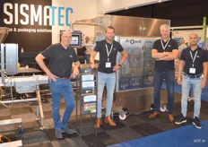 Milan Juninck, Jasper Slaghekke, Miguel Buis en Gerrit Tijhof van Sismatec. De leverancier van ProSeal topsealmachines die geschikt zijn vacuüm, ga en skinpack. 
