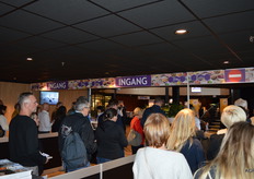 Direct aan het begin van de eerste beursdag was er al veel belangstelling. 