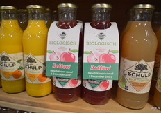 Ook bij Schulp kon men een voorproefje zien van het biologische Red Love sap dat per 1 december 2021 beschikbaar zal zijn. 