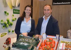 Belgische groente specialist Devleeschouwer (DVL). Gina Louwers met een Franse klant.