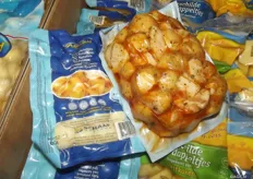 Ook in de verwerkte industrie in klein en groot verpakking zie je aardappel met schil producten en wordt er vaak gewerkt met kruiden.