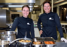 Pleun en Ank Vermeulen van Gruntehoof maakten Marokkaanse couscous voor alle bezoekers