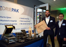 Steeds meer karton en papieren verpakkingen op de markt vertellen de broers Mark en Roel Beens van Driepak 