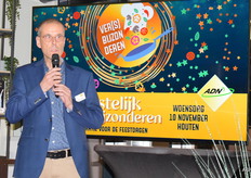 Marco Maasse opent het podium programma