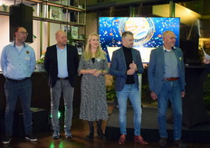 De juryleden van de productkeuring worden bedankt