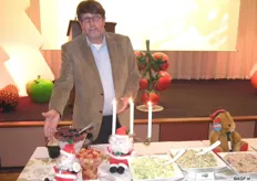 Frank van der Werf bedenkt en schrijft recepten voor Bonfait, op de voorgrond enkele salades