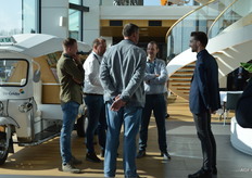 De eerste bezoekers van de dag maakten rond 14.30 uur hun entree