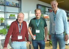 Ton en Ruud Slagter (P.M. Slagter) in het gezelschap van Patrick Spigt (m) van JH Wagenaar