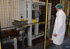 Herbruikbare kratten komen af en aan 