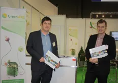 Stijn Verfaille (l) en Jérémy Verhelst (r) van GreenWatt staan dit jaar voor de eerste keer op de Interpom. Het bedrijf GreenWatt is gespecialiseerd in het ontwerpen, bouwen en opstarten van kleinschalige biogasinstallaties. Een duurzame en winstgevende oplossing voor afval en hoge energieprijzen.