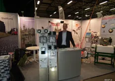 Wolfgang Eissler van de duitse firma Purivox, zij doen in vogelafweersystemem en hebben vertegenwoordigers in Nederland