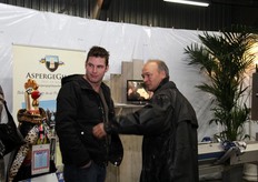 Meneer Peeters was druk op de open dag van Christiaens.