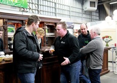 Bijpraten bij de bar