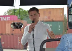 Daniël ten Ham, directeur van Hutchinson Ports Venlo legde uit wat er op de rail- en barge terminal gebeurt