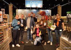 Het team van Odin in hun compleet zelfgebouwde stand.