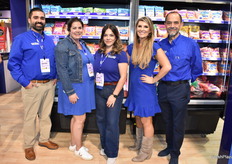 Jonathan Airada, Melissa Oliver, Clarissa Renteria, Karen White en Carlos Santos.