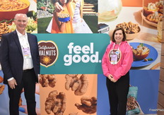 Robert Verloop en Christine Lott van de California Walnut Commission.