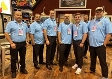 Jaime Rosales, Jesse Harris, Matt Wood, Mason Garrison, Cameron Wills, Cole Easterday, Andrew Wills van Easterday Produce Co.