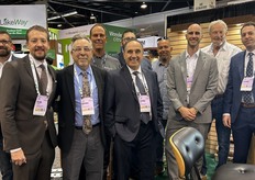 Het team van McDaniel & Chirico Worldwide LLC is in volle actie.