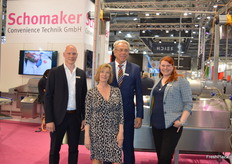 De familie Schomaker staat sinds om en nabij 30 jaar aan het roer van het gelijknamige bedrijf en ontwikkelt met name convenience-lijnen. Binnen de AGF-sector komen de machines met name bij aardappelverwerkers veelvuldig aan bod. 