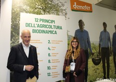 Giovanni Buccheri (directeur) en Tatiana Salsi (communicatiemanager) op de stand van Demeter Italia.