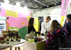 Kookdemonstratie bij de stand van Bioland Suedtirol.