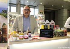 Santo Cauteruccio di Paradiso dei Golosi, een bedrijf uit Calabrië dat in 1996 is opgericht met als doel de producten uit de streek Buonvicino te promoten.