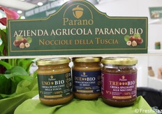 Het bedrijf bracht een nieuwigheid mee naar de beurs, waarvan het idee in oktober 2023 werd gelanceerd. "De ontwikkeling van het product duurde anderhalf jaar. Maandenlang hebben we geëxperimenteerd om de gewenste romigheid, geur, smaak en persistentie te bereiken. Nu hopen we dat kwaliteitsbewuste consumenten onze producten zullen waarderen. UnaBio, DueBio, TreBio: crèmes met één, twee of drie ingrediënten, in potten van 180 en 500 gram."