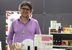 Marcello Maira van de gelijknamige Siciliaanse bedrijf, dat biologisch wordt gerund en kwaliteitsgroenten en granaatappelen teelt.