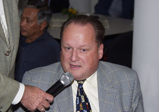 Volgens Peter Schoemaker van Valstar Holland bepaalt de supermarkt welke teelt zij in de schappen willen hebben. Of belichtte Nederlandse kasgroenten van hoge kwaliteit of Spaanse handel.