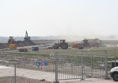 De graafwerkzaamheden zijn in volle gang. Er wordt 41 hectare waterberging gegraven.