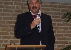 Hans Beck, voormalig directeur van de Efteling is nu directeur van Floriade 2012. Wij verkopen geen entreekaarten maar herinneringen! De Floriade 2012 komt tegenover Handelscentrum ZON te liggen. 66 ha groot waarbij de beleving van de tuinbouw centraal staat.