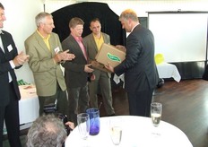 Alle leden ontvingen een mooi cadeau van The Greenery.