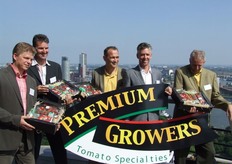 De lancering van deze nieuwe telersvereniging vond plaats op de Euromast in Rotterdam. Op de achtergrond zien we nog een stukje van de skyline van Rotterdam.
