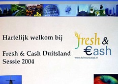 De Fresh & Cash Duitsland te Barendrecht werd bijgewoond door ca 60 personen. Deze middag werd georganiseerd door de HBAG Duitsland Desk en ABN AMRO in de Wevershoeve te Rijsoord. De dagvoorzitter was de heer Willem Baljeu ( Frugi Venta). De opening werd verricht door Dr. Hurnaus, handelsattache economische afdeling, van de Duitse Ambassade in den Haag. Daarna werd het woord gevoerd door Dr. Karl Peter Kress over de laatste ontwikkelingen in de Duitse Retail. Suzanne Vlakveld van het Produktschap Tuinbouw had een primeur: Uitkomsten van onderzoek naar de Turkse handel in Duitsland. Het rapport moet nog gedrukt worden. Dr. Andreas Brügger, directeur van de Deutsche Fruchthandelsverband belichtte de opkomst van de Turkse handelaren in Duitsland. Willem Rol, Marketing Manager Corporation Clients van ABN AMRO Bank te Amsterdam sprak over het belang van het Internationale Cash Management. Het slotwoord werd gevoerd door Drs,. Jochem Wolthuis van de HBAG Duitsland Desk. Tijdens de spreekbeur