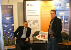 Nico Romers is verdwaald. We vinden hem bij Ferry Breeuwer in de stand.