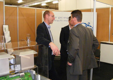 Hans van de Heuvel (links) van GE Jenbacher